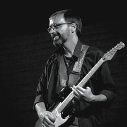Rafa Lara, guitarra